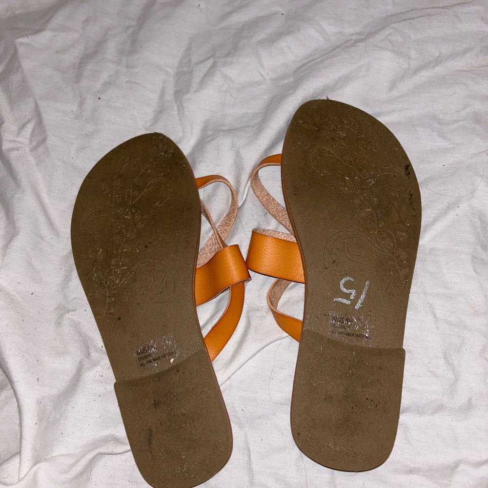 Sandals - Picture 3 of 4